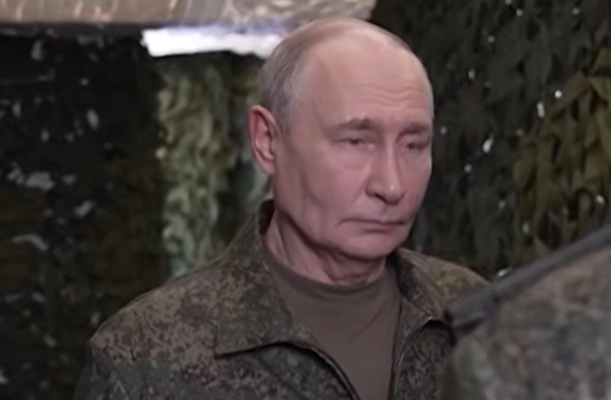 Putin încearcă să ascundă impactul real al atacurilor ucrainene asupra rafinăriilor și refuză orice încetare a focului