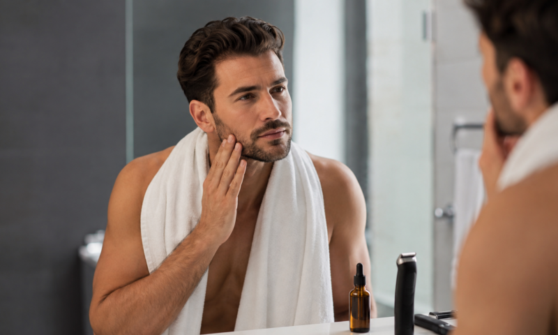 „Brotox", tuns corporal și seruri: cum au ajuns bărbații al doilea motor al industriei de beauty