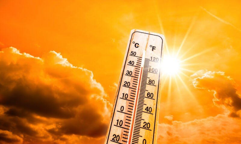 Iulie aduce temperaturi peste normal în România. ANM anunță o lună cu puține ploi și episoade de caniculă