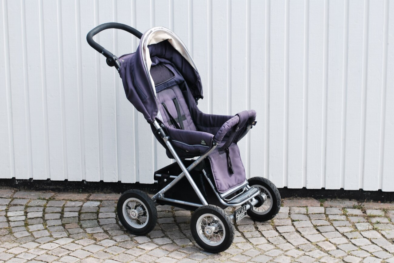 De la primele plimbări la primele aventuri: vezi ofertele disponibile la cărucioare pentru copii