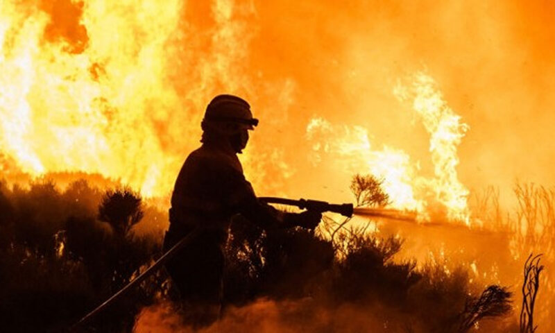 Incendiile devastatoare din Spania fac tot mai multe victime. Oameni prinși în mașini și pe traseele de evacuare