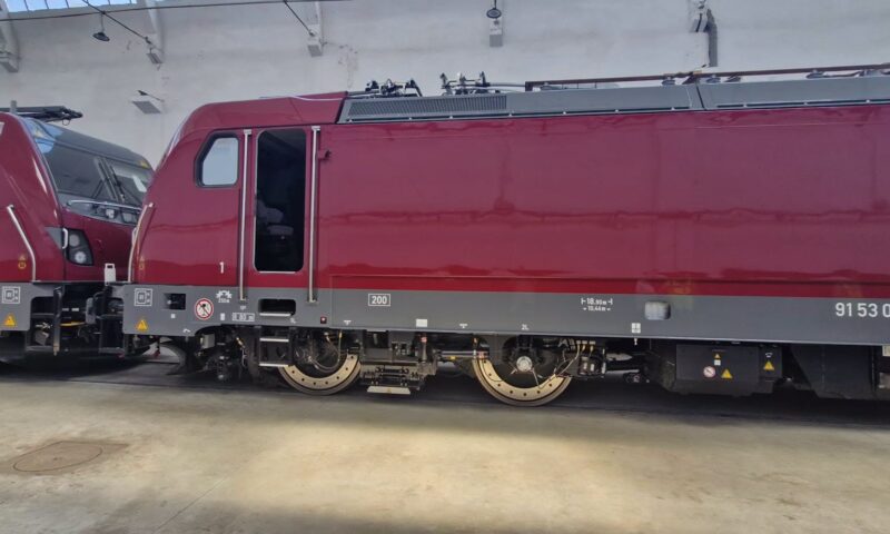 Primele locomotive Traxx intră în serviciul CFR Călători. Pe ce rută vor circula