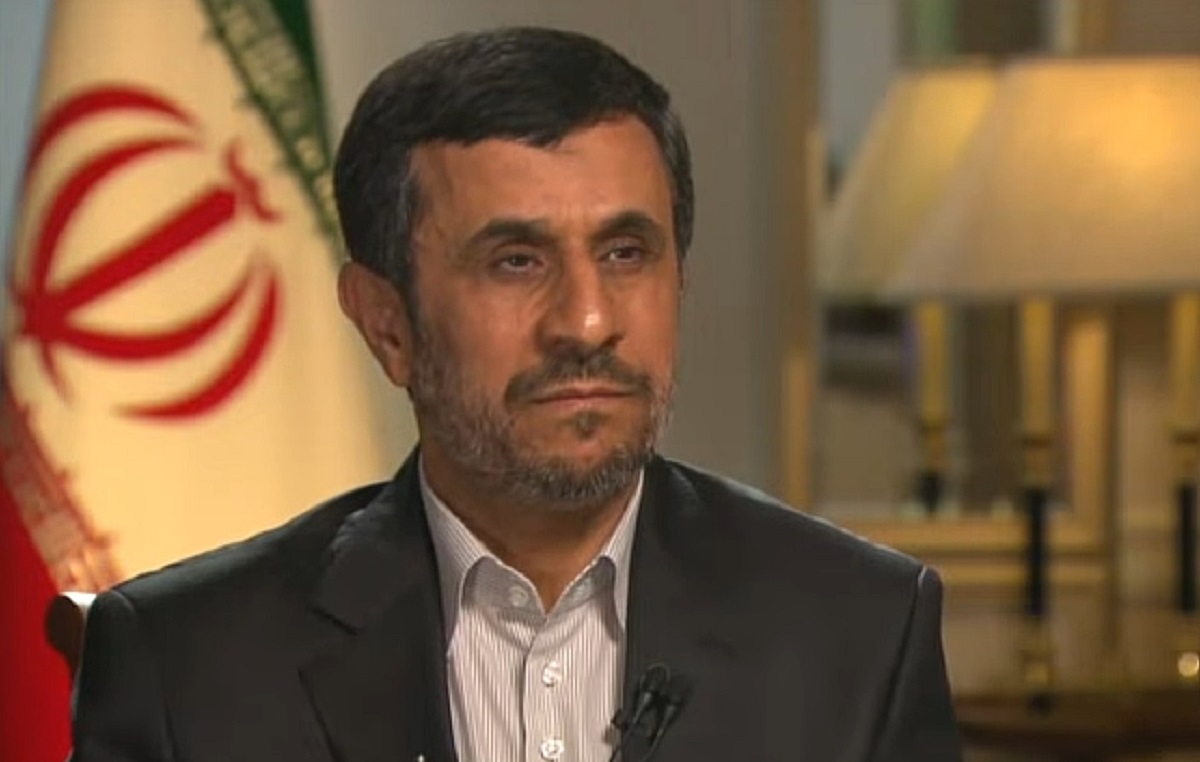 Ahmadinejad, întâlniri secrete cu șeful Mossad. Fostul lider iranian, plasat în arest la domiciliu