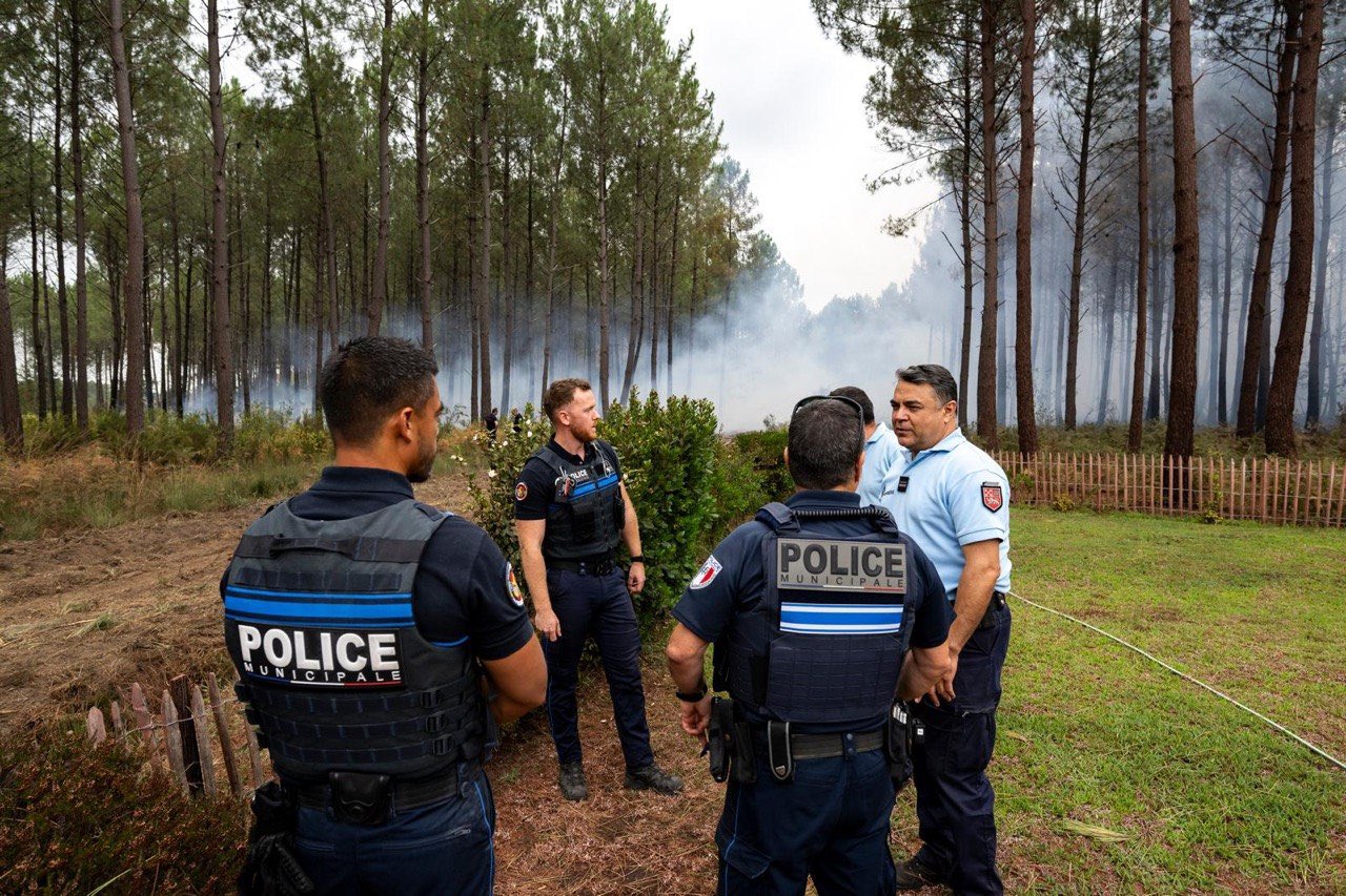 Incendii devastatoare. 300.000 de persoane evacuate în Franța și Spania. Turiștii sunt sfătuiți să evite regiunea Bordeaux