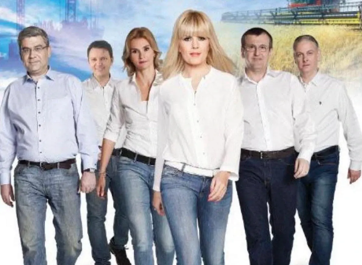Siegfried Mureșan cu Elena Udrea și echipa sa pentru europarlamentare, 2014. Afiș