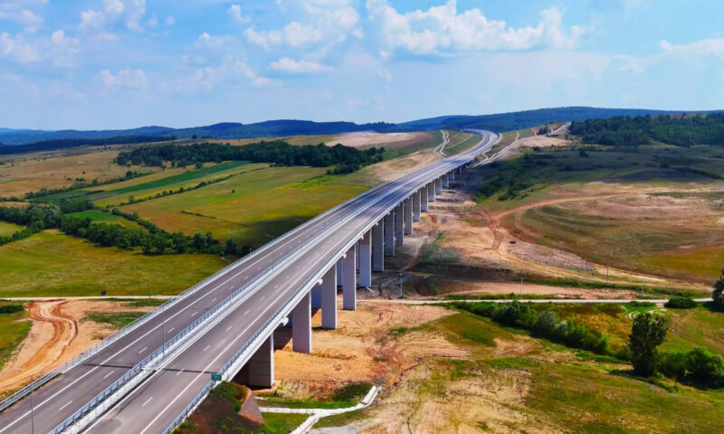 A3 se închide pe ambele sensuri. Șoferii au o rută ocolitoare