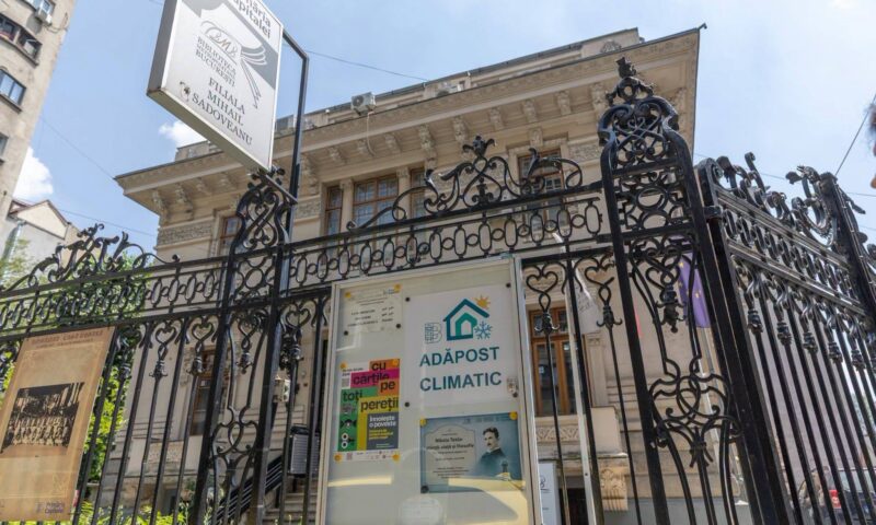Adăposturi climatice în București. Unde te poți răcori gratuit în zilele cu temperaturi extreme