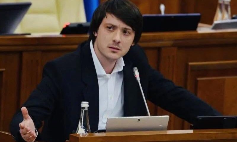 Un deputat din Republica Moldova, inclus în baza de date „Mirotvoreț”. Acuzațiile care îi sunt aduse