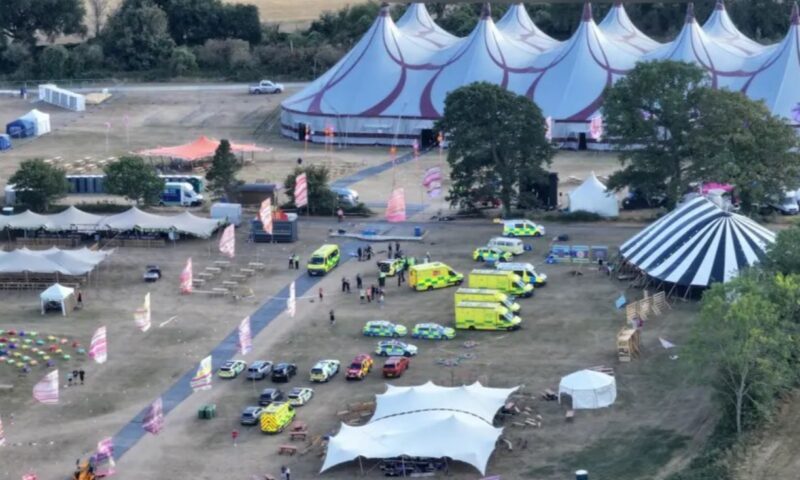 Festival oprit după un incident grav. Un bărbat a murit, iar alți șase oameni au ajuns la spital