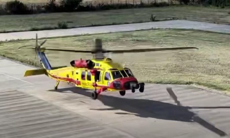 România trimite un Black Hawk și zeci de salvatori în Serbia. Focul a afectat peste 3.500 de hectare