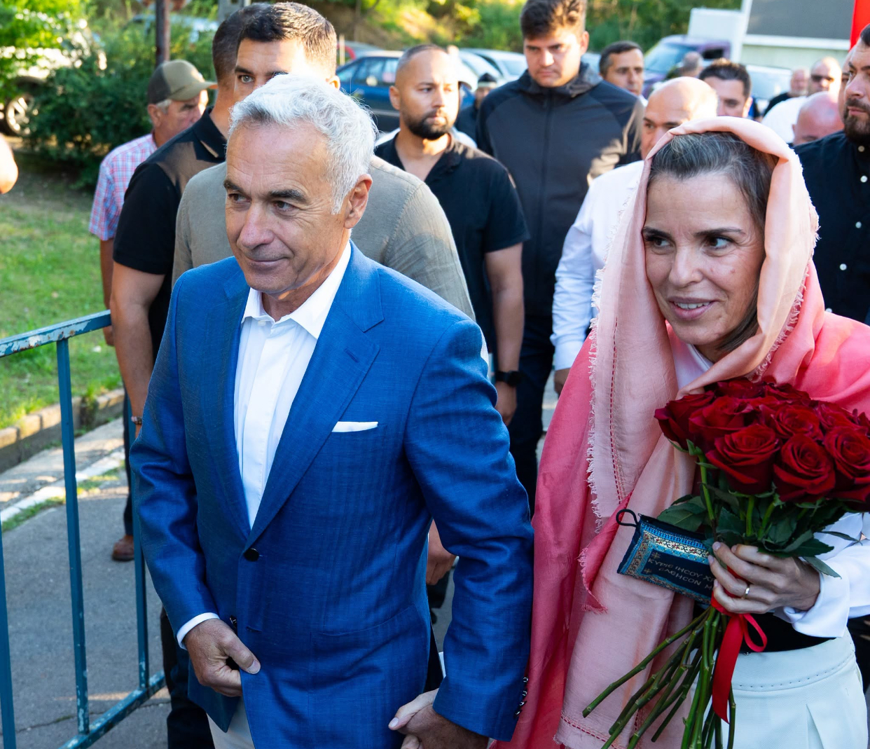 Călin Georgescu, prezent la hramul Mănăstirii Brâncoveni. Mesaj din fruntea AUR