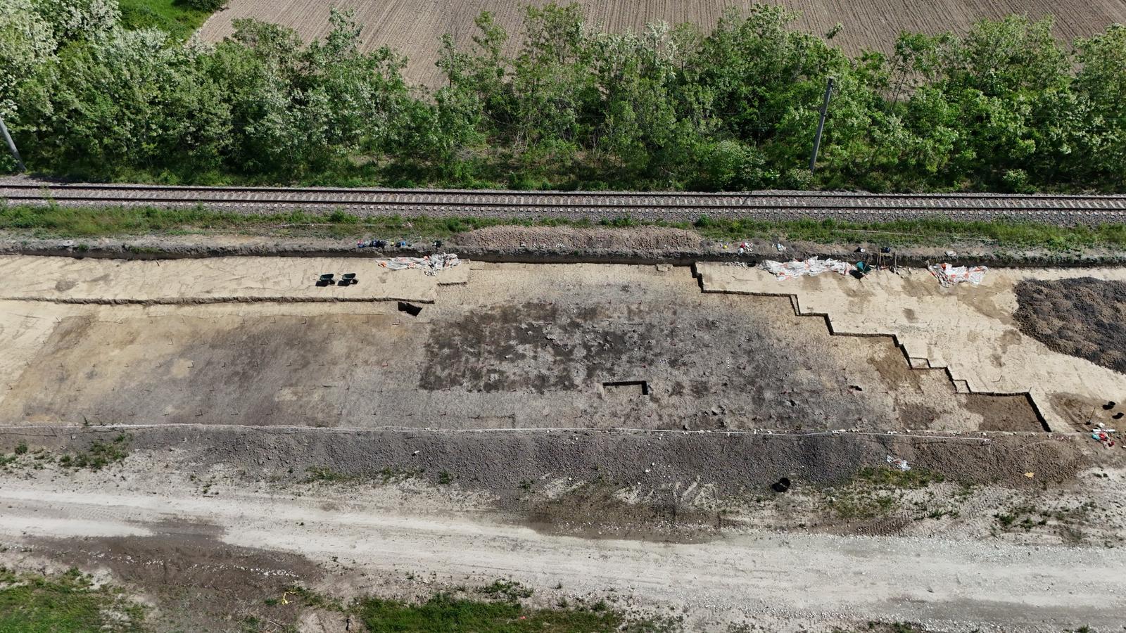 Ce ascundea traseul viitoarei căi ferate Caransebeș-Lugoj. Descoperirea făcută de arheologi