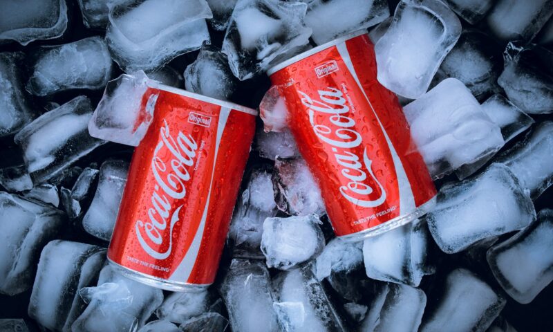 Coca-Cola își schimbă oferta pentru generația Z. De ce noile băuturi vor costa mai mult