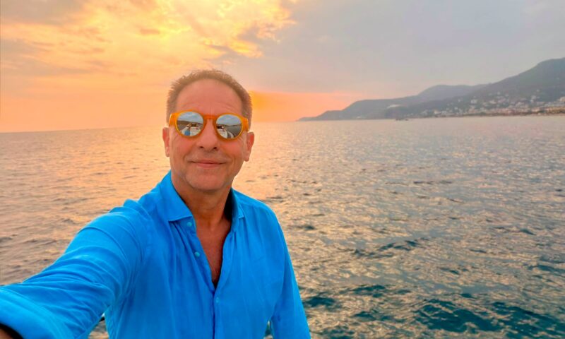 Dan Negru, furios după ce a rămas blocat în trafic: „Statul are capul mic și corpul mare”