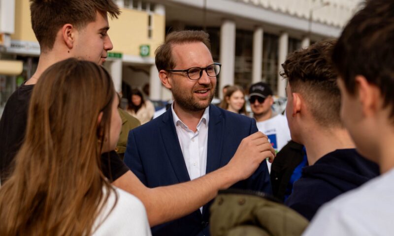 Protest pentru Dominic Fritz la Timișoara. Ce reclamă organizatorii manifestației