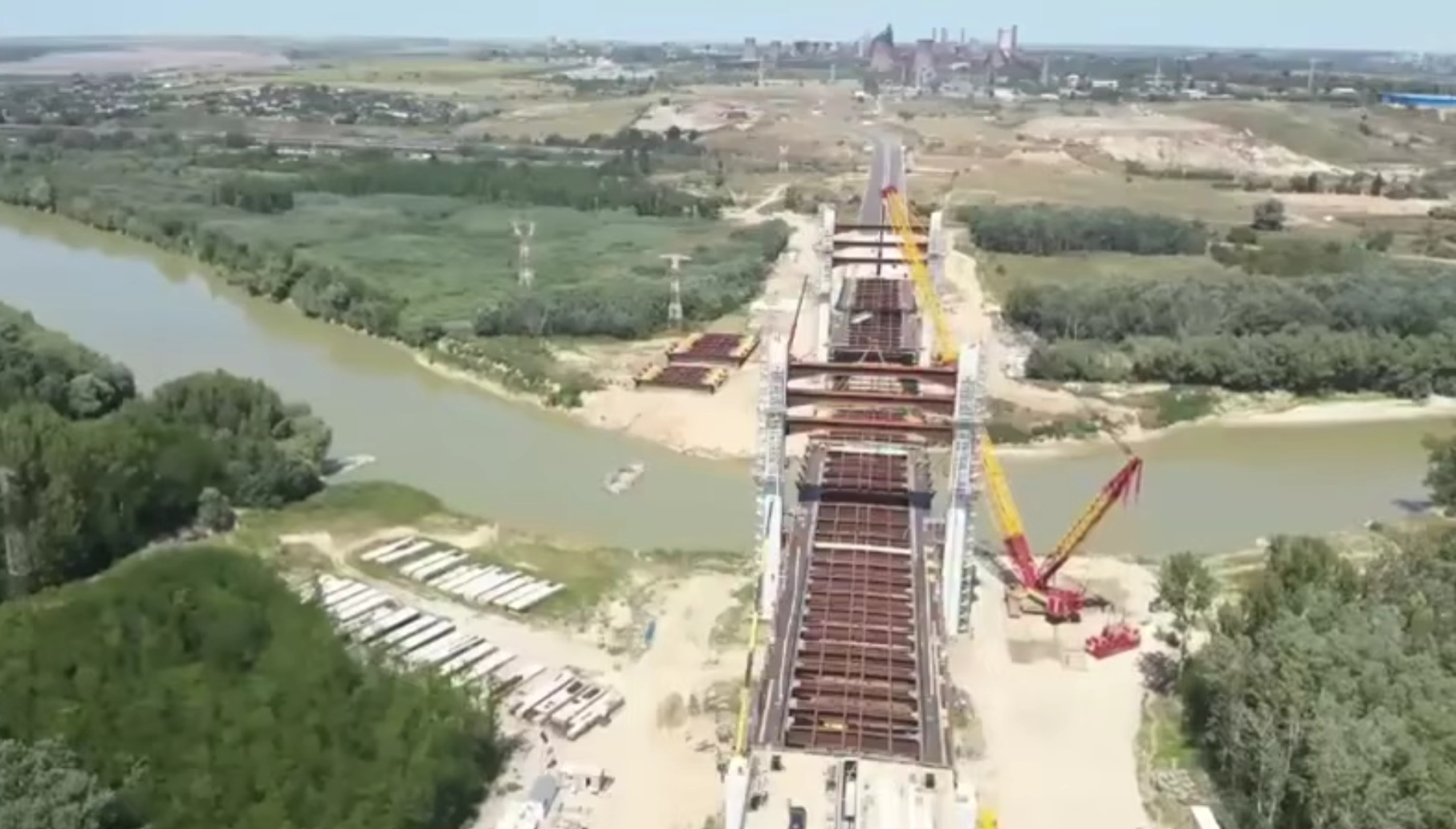 Podul peste Siret, aproape gata. Când ar urma să se deschidă Drumul Expres Brăila–Galați