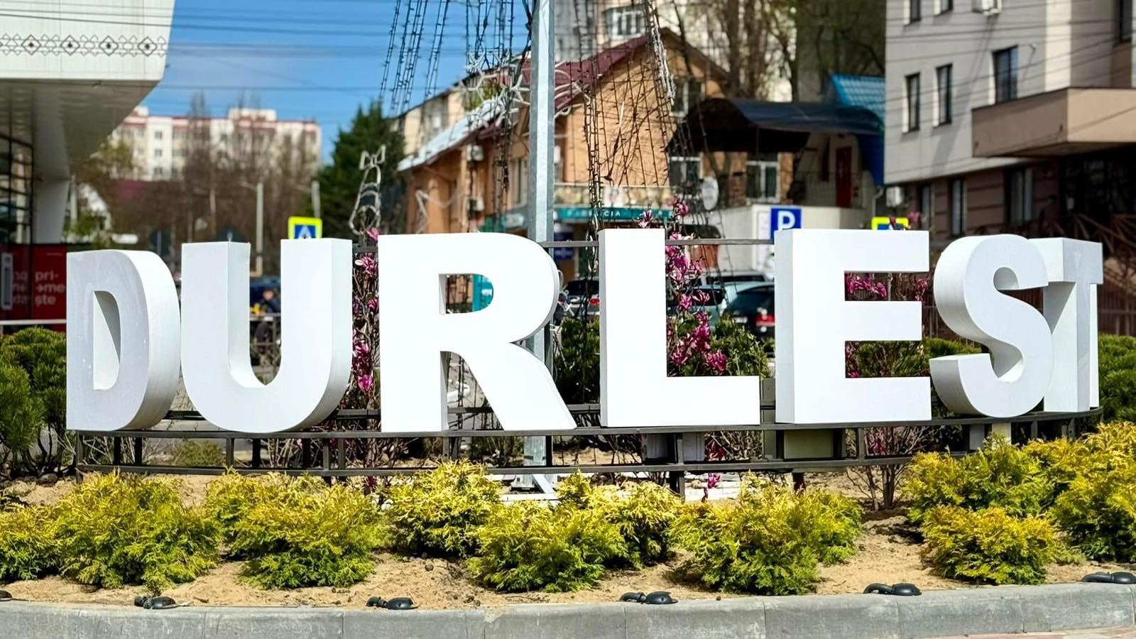 Ceartă ca între consilieri la Durleşti. Acuzaţii publice de şantaj şi corupţie. Video