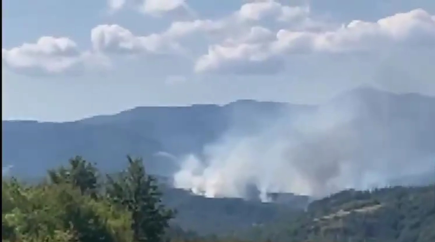 Explozie la o fabrică de armament din Bulgaria. Localnicii din mai multe zone, evacuați