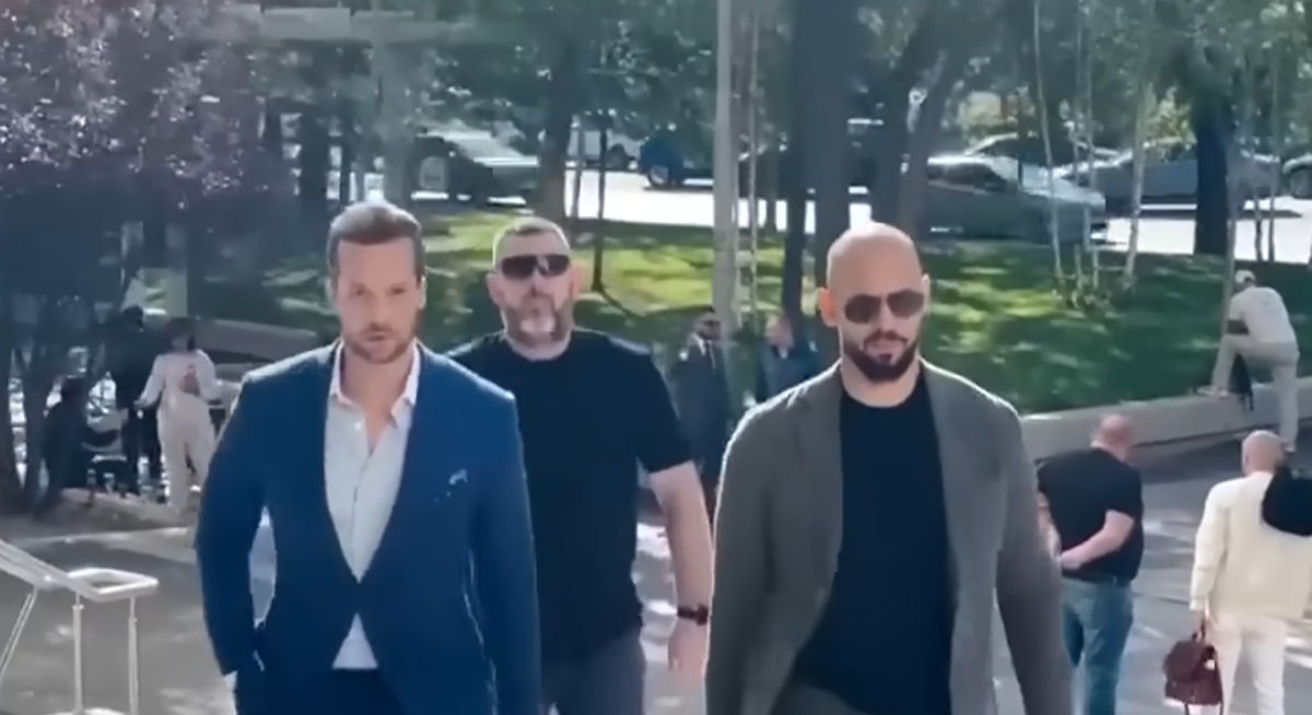 Frații Tate rămân în arest la Miami. Audierea pentru eliberare a fost amânată