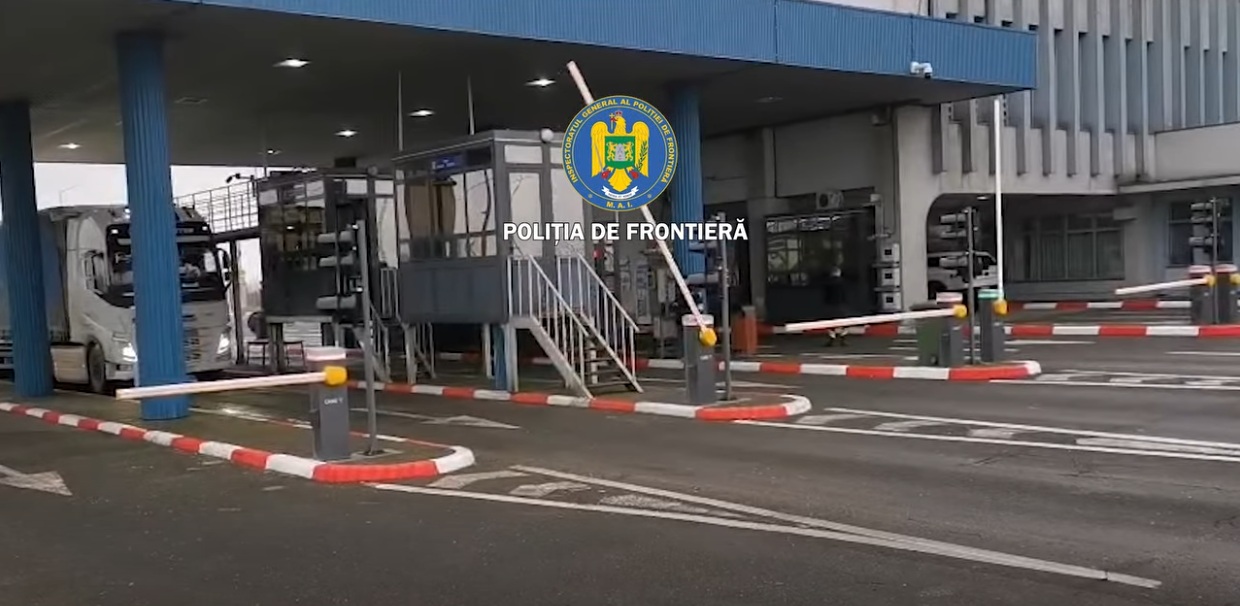 Aglomerație la granița cu Serbia. MAE recomandă românilor rute alternative