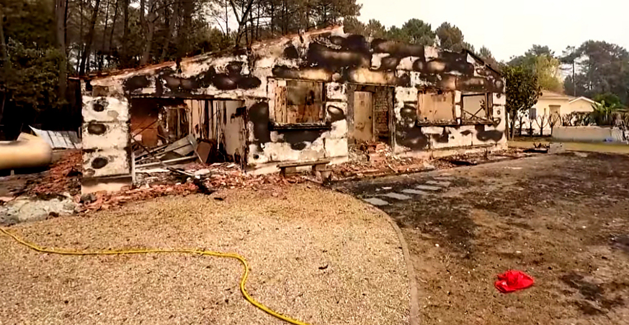 Incendiile din sudul Franţei au scos la lumină un depozit cu sute de proiectile din al Doilea Război Mondial