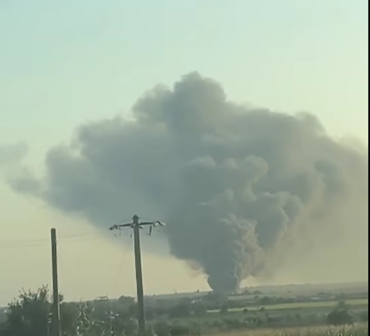 Incendiu de amploare în județul Constanța. Oamenii, avertizați prin Ro-Alert să evite zona