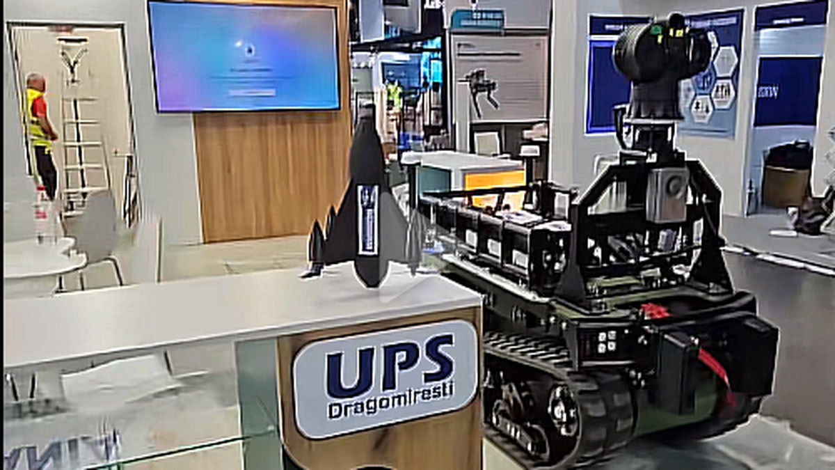 România are un nou robot fără pilot. Max1 poate stinge incendii și doborî drone
