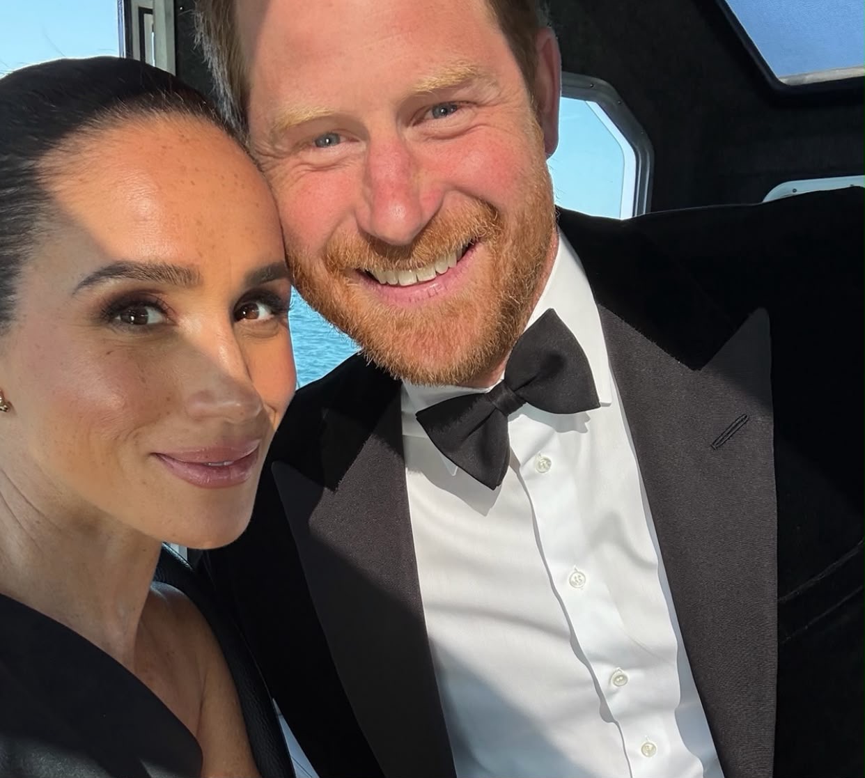 Meghan Markle ar fi renunțat la inelul de logodnă. Gestul care a reaprins speculațiile despre relația cu prințul Harry