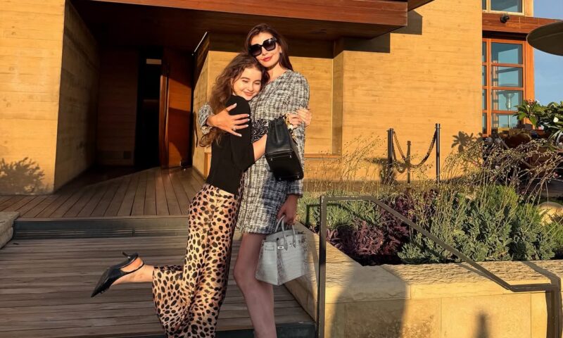 Irina Columbeanu și Monica Gabor, moment special mamă-fiică în Malibu. În ce ipostază au fost surprinse