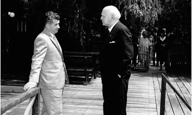 „Efectul Ceaușescu” asupra părintelui „Efectului Coandă”! Quote numai bun de Facebook: Pămîntul este mai extraordinar decît Marte, Venus şi alte planete