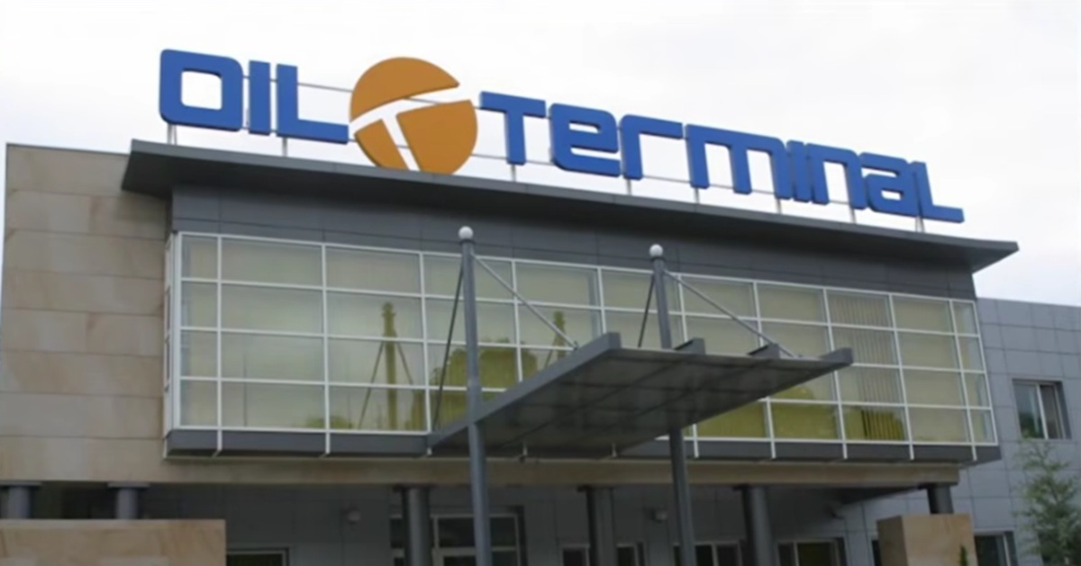 Oil Terminal intră în conflict colectiv de muncă. Guvernul a refuzat majorarea salarială de 6,5%