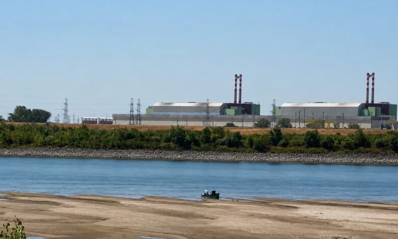 România nu este singura țară cu probleme la centralele nucleare de pe Dunăre. Ungaria riscă oprirea completă a centralei Paks