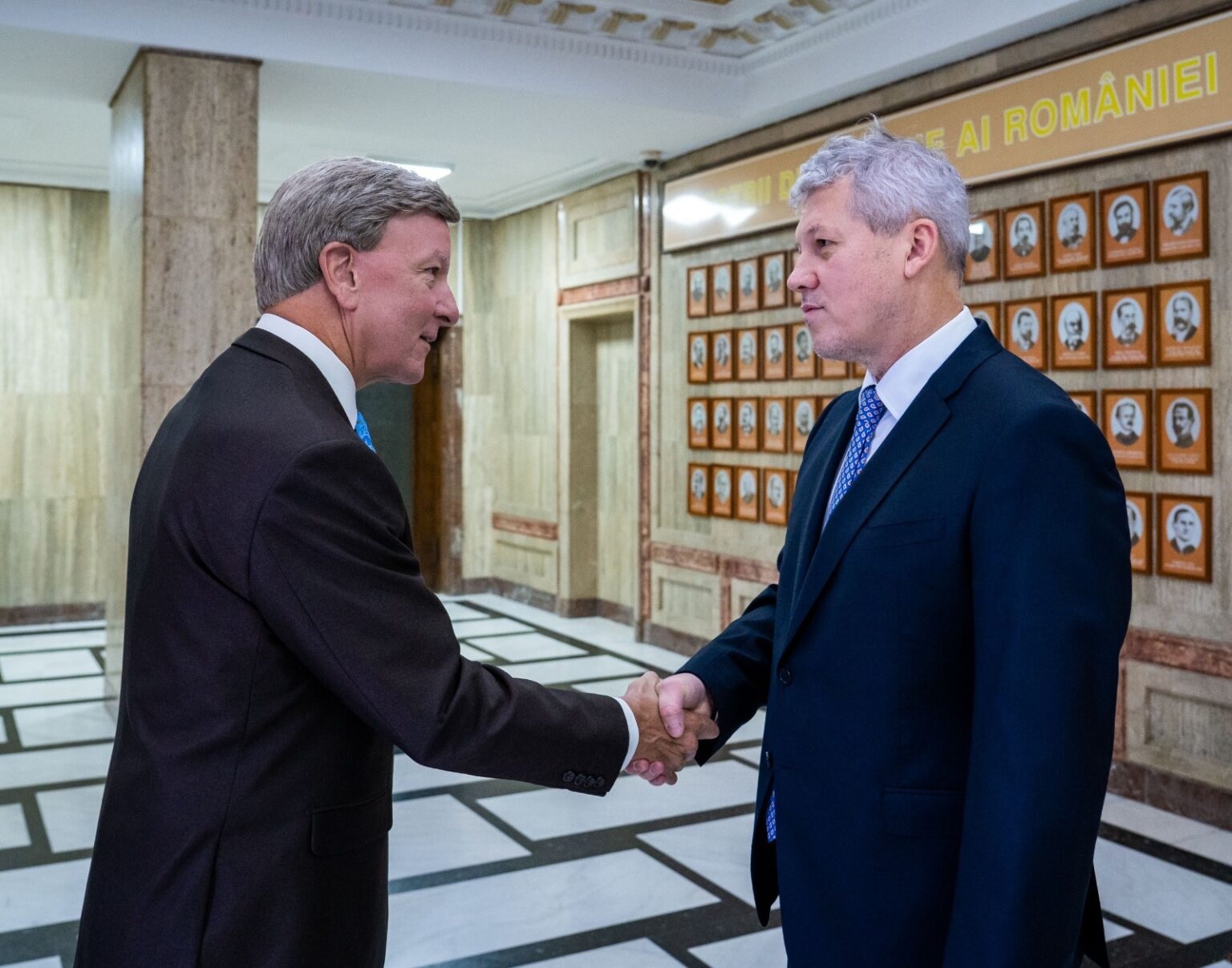 Cătălin Predoiu, întâlnire cu Mike Rogers, șeful Comisiei pentru Forțe Armate din Congresul SUA „Relațiile cu SUA și NATO sunt esențiale pentru securitatea țării noastre”
