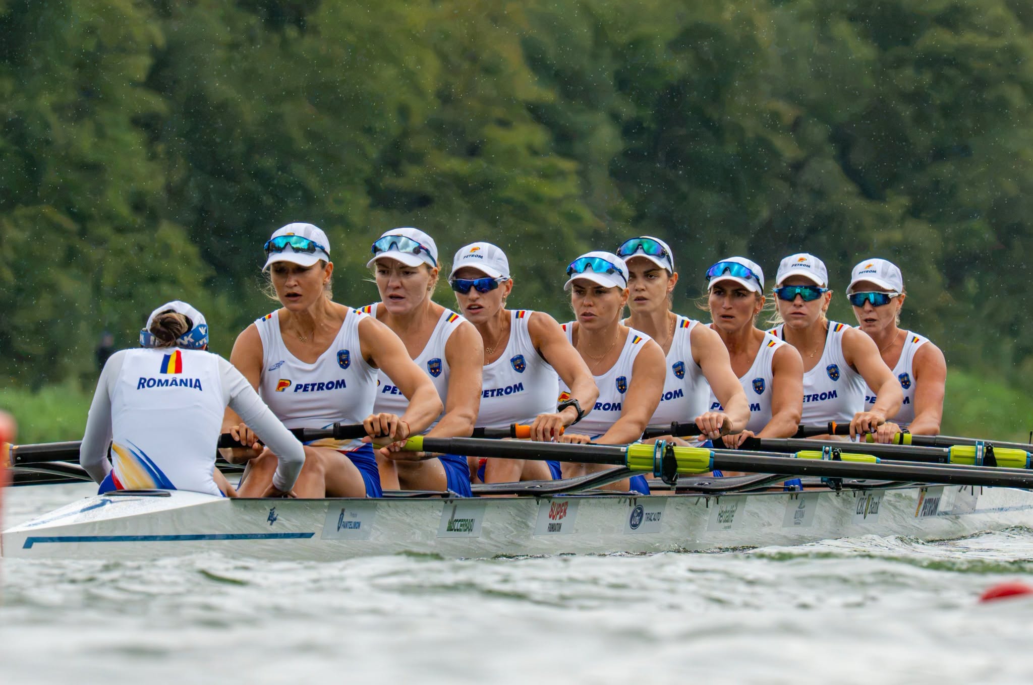 Aur mondial și record pentru România la Amsterdam. Echipajul feminin de 8+1 a dominat finala