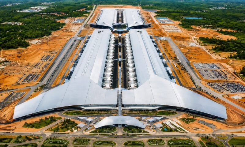 SpaceX și Tesla vor construi în Texas cea mai mare fabrică din lume