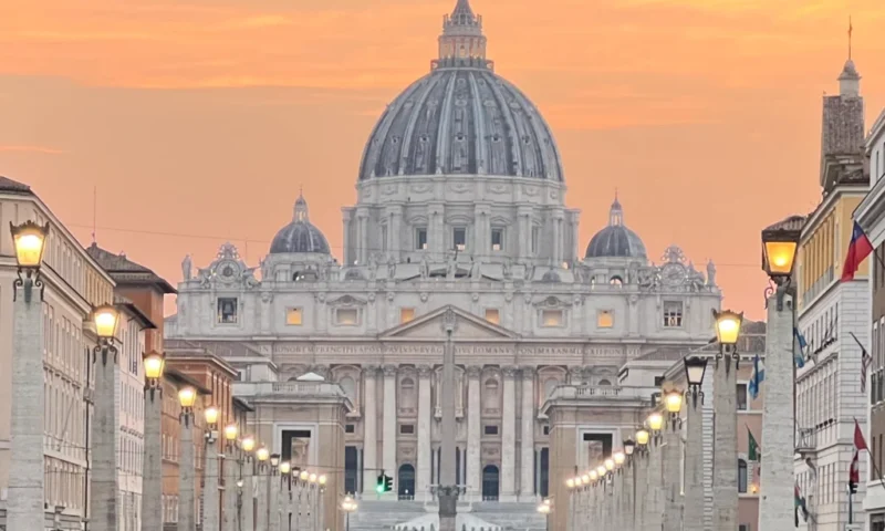 Vaticanul cere Rusiei oprirea imediată a războiului din Ucraina. Dialog decisiv între Paul Gallagher și Serghei Lavrov