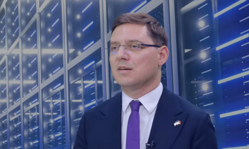 Negrescu și Barna, schimb de replici la Bruxelles. În centrul disputei, AUR și PNRR