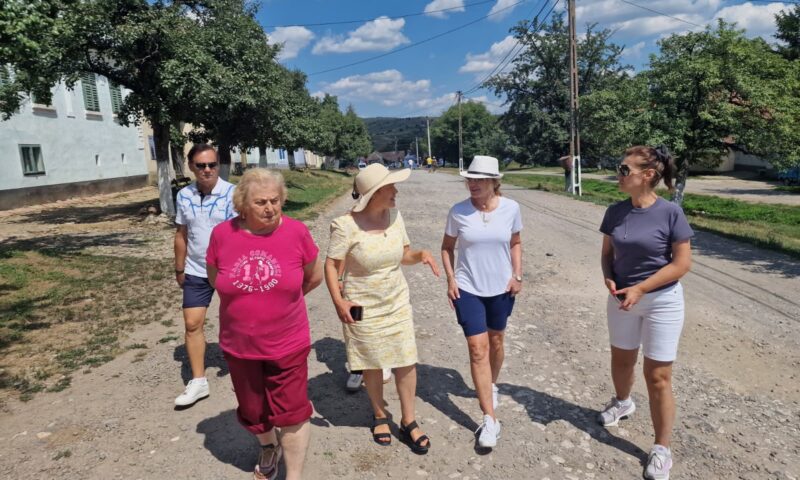 Zi de neuitat la Viscri. Nadia Comăneci, alături de familie, pe urmele regalității, tradiției și performanței
