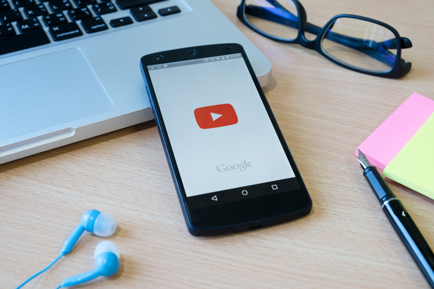 YouTube schimbă modul în care numără vizualizările. Noua regulă intră în vigoare pe 24 august