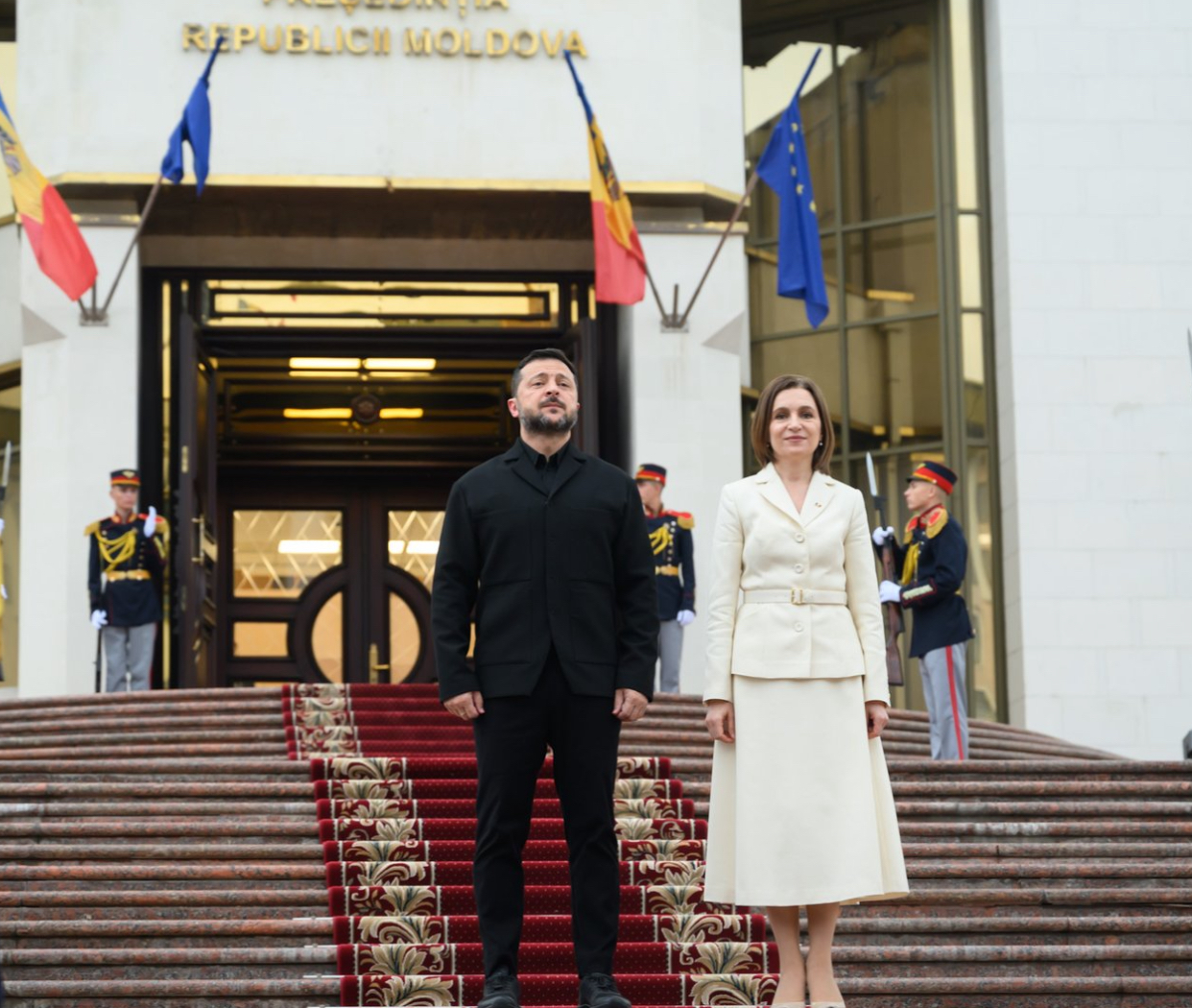 Zelenski, mesaj de la Chișinău: Ucraina este pregătită să contribuie la dezvoltarea capacităţilor de apărare ale României şi Republicii Moldova