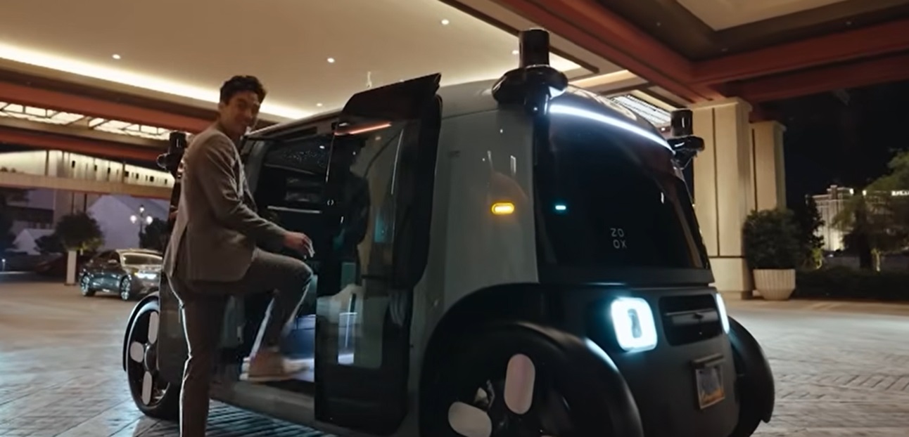 Zoox masina fara sofer autonoma amazon