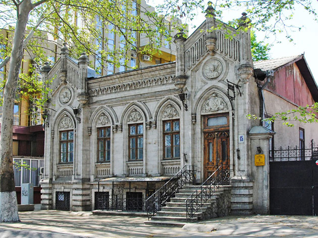 „Casa masonică” din Chişinău şi misterele ei