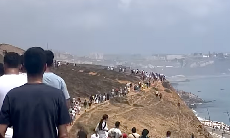 De la speranță la intervenții în forță împotriva imigranților marocani plecați spre Ceuta: „Nu ne-a mai rămas nimic”