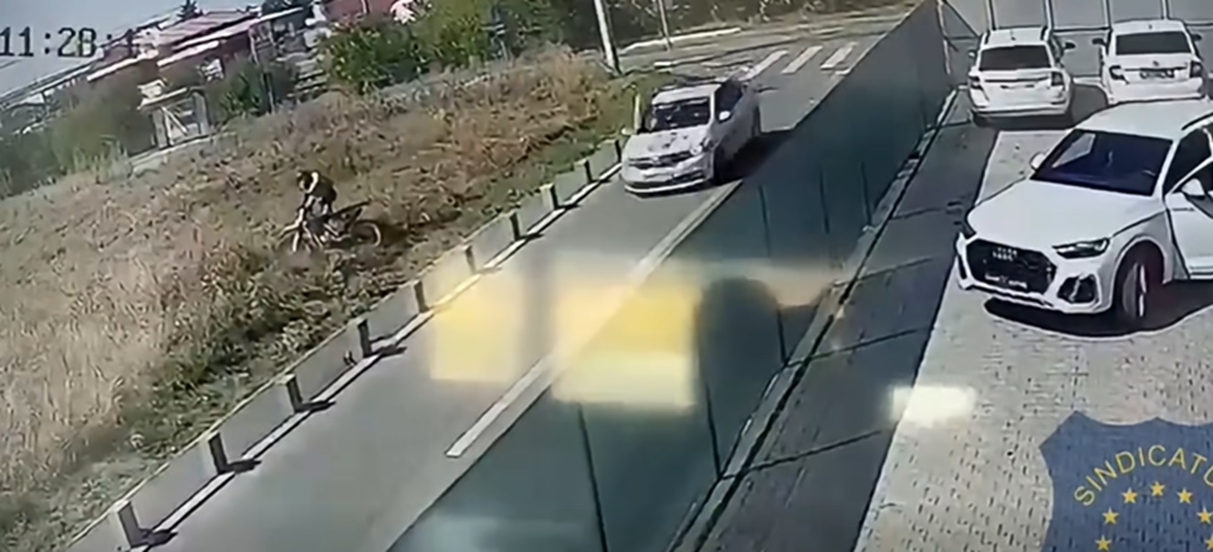 Urmărire în Chiajna: un motociclist fără permis a fugit de Poliție și a intrat pe un teren viran. Cum s-a încheiat cursa