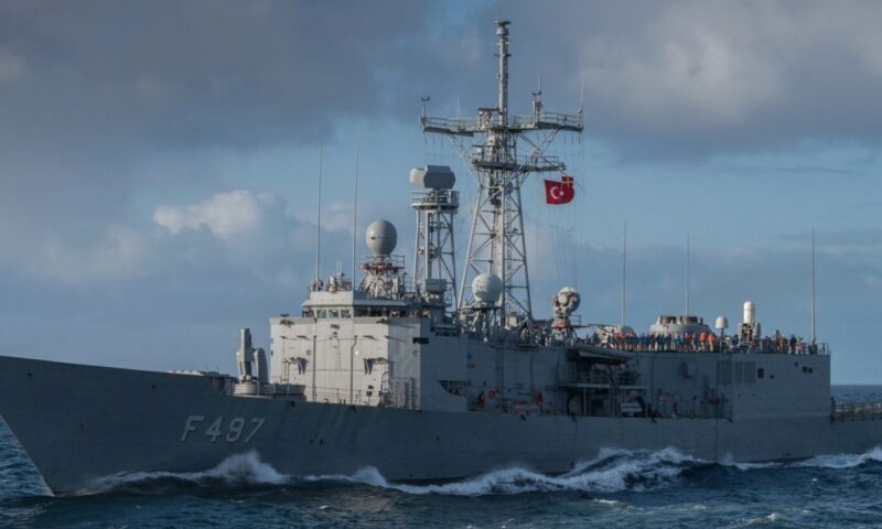 Turcia și Somalia au recuperat o navă deturnată. 14 pirați au fost uciși