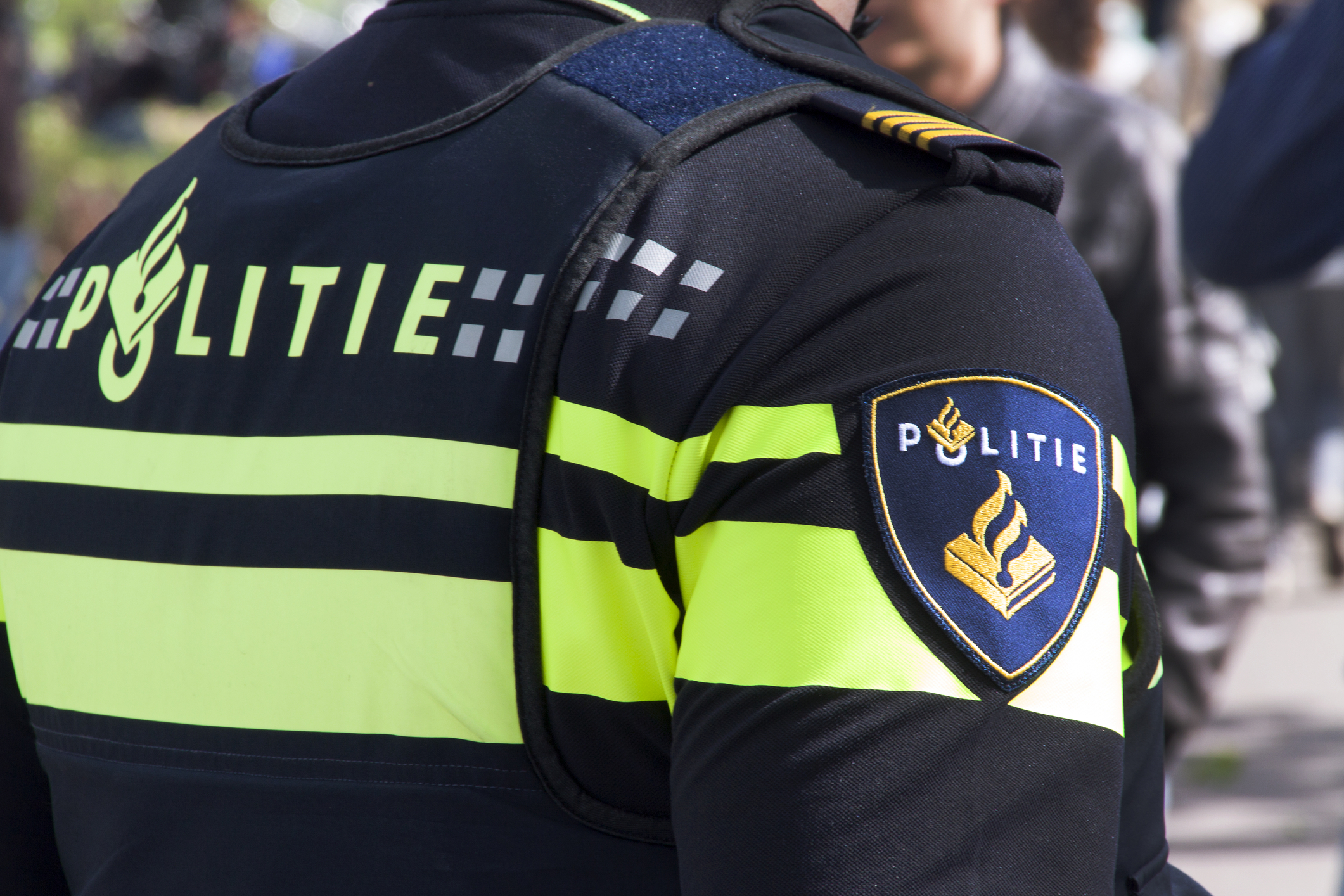 Operațiune antiteroristă de amploare în Olanda. Patru tineri, cercetați pentru pregătirea unui atentat