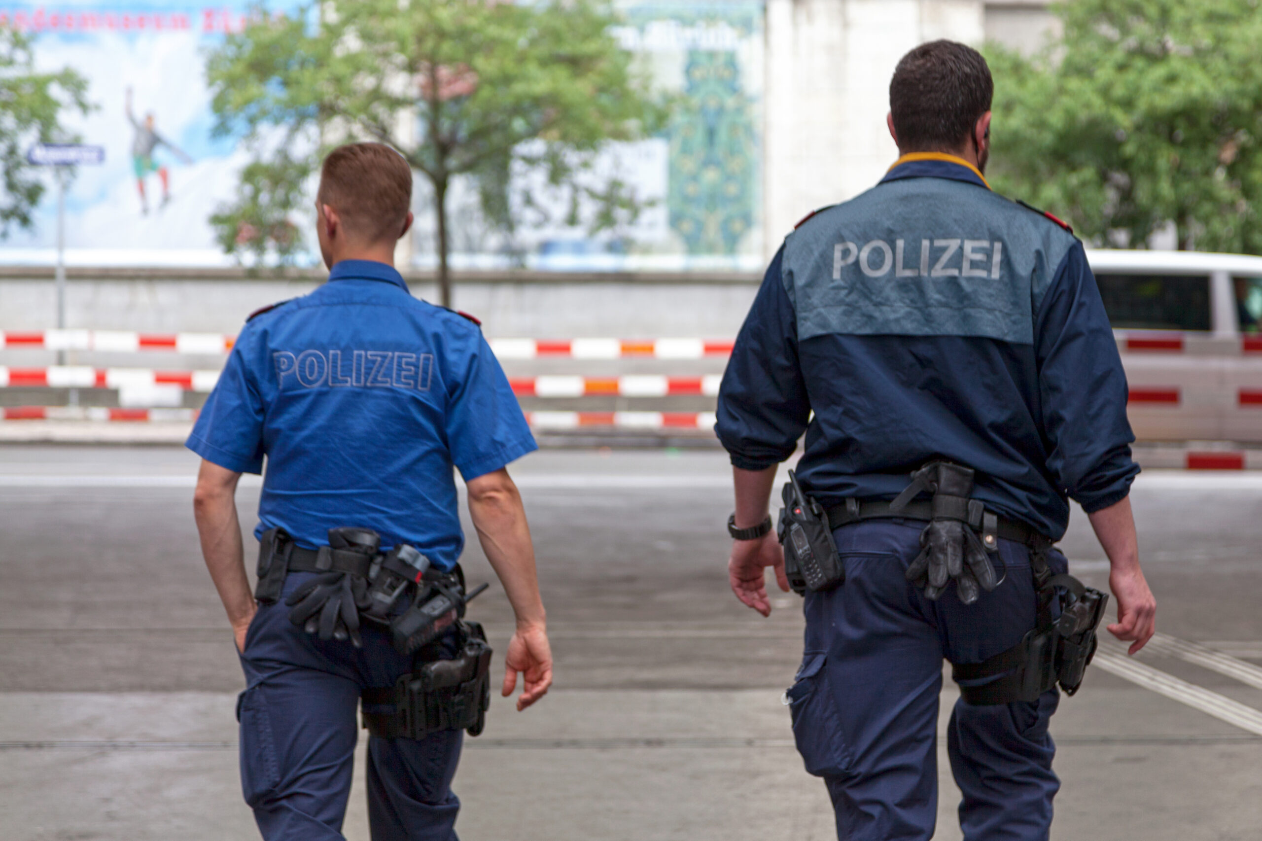 Focuri de armă în mijlocul unei petreceri, în Elveția. Poliția confirmă mai multe victime