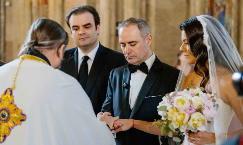 Meniu variat la nunta lui Alexandru Nazare: scoici Saint Jacques, creveți și sarmale cu mămăligă