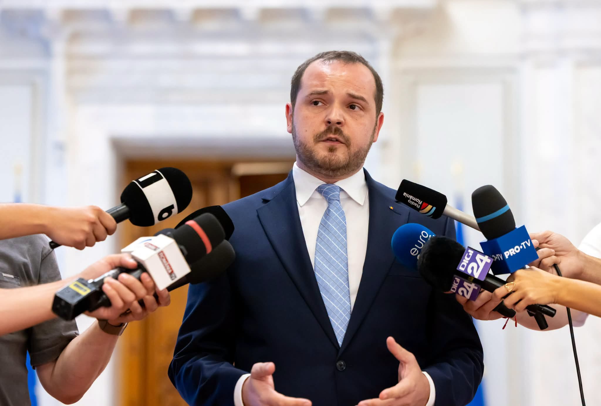 Alexandru Rogobete cere termene și bugete clare: România nu are nevoie de un spectacol despre funcții