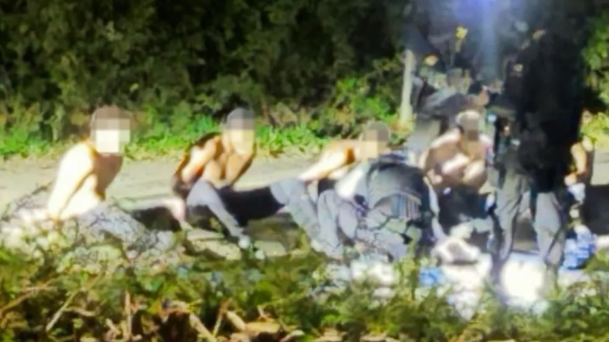 Alertă de atac terorist la o bază aeriană folosită de SUA din Marea Britanie. Locuitorii din zonă au fost evacuați
